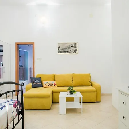 Studio Duje * Kaštela